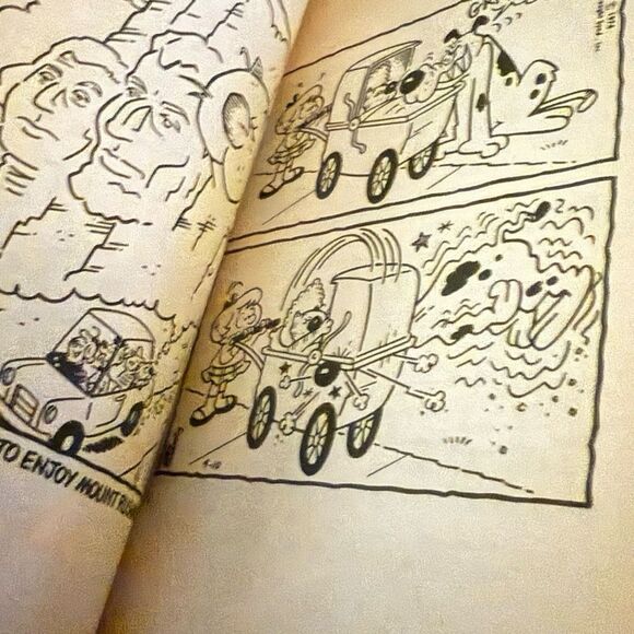 Vintage Heathcliff the Cat Comic Paperback Does It Again & All American Books - Picture 5 of 9